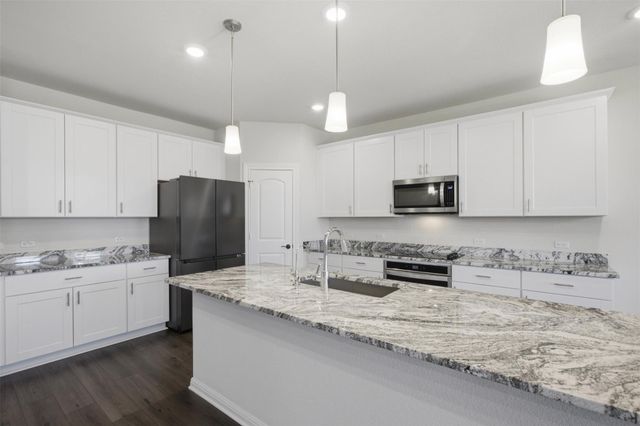 136 Purple Sandpiper LN, Leander, TX 78641
