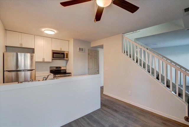 521 East Bluff, Madison, WI 53704