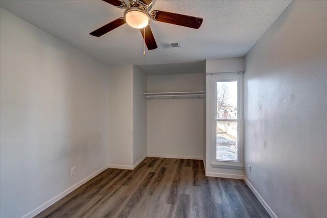 521 East Bluff, Madison, WI 53704