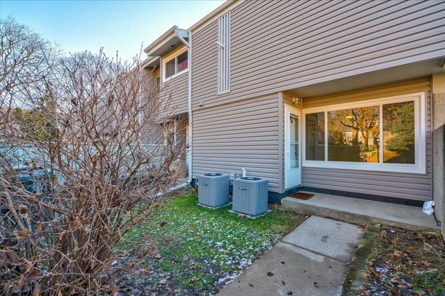 521 East Bluff, Madison, WI 53704