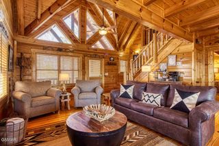 1111 Towering Oaks Dr Drive, Sevierville, TN 37876