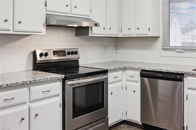 426 Ashton Green BLVD, Newport News, VA 23608