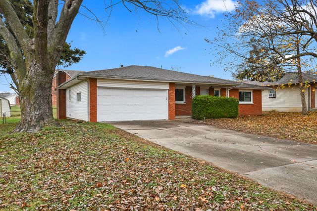 2215 E Sharon Street, Springfield, MO 65803