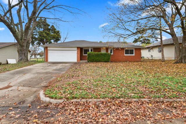 2215 E Sharon Street, Springfield, MO 65803