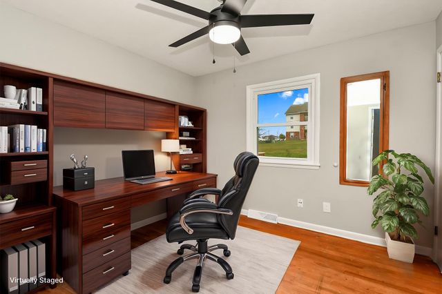 2215 E Sharon Street, Springfield, MO 65803