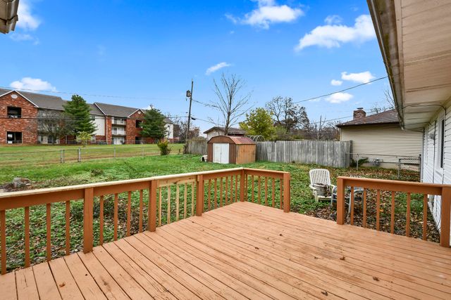 2215 E Sharon Street, Springfield, MO 65803