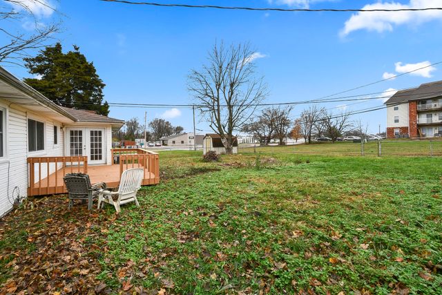 2215 E Sharon Street, Springfield, MO 65803