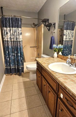 44 Lee Road 0885, Phenix City, AL 36870