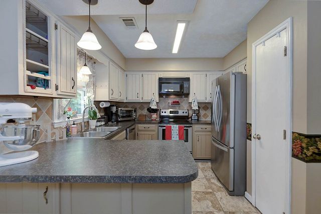 44 Lee Road 0885, Phenix City, AL 36870