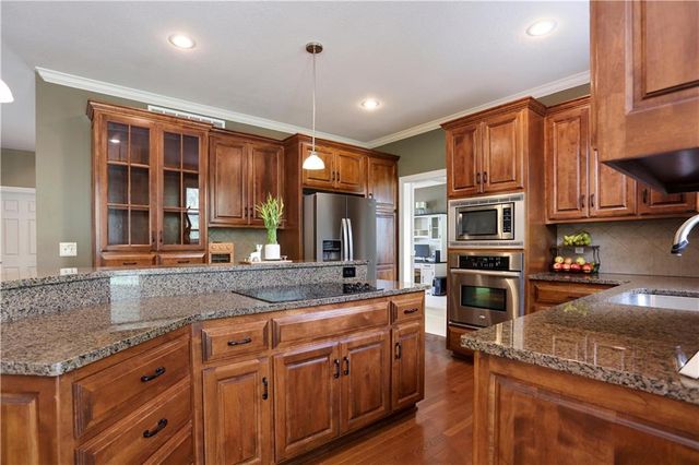 14761 S Turnberry Street, Olathe, KS 66061
