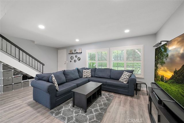 621 Briarwood, San Dimas, CA 91773