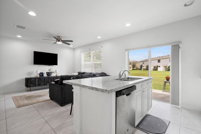 2790 NW Treviso Circle, Port St. Lucie, Port St Lucie, FL 34986