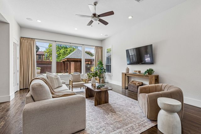 6214 Belmont Avenue, Dallas, TX 75214