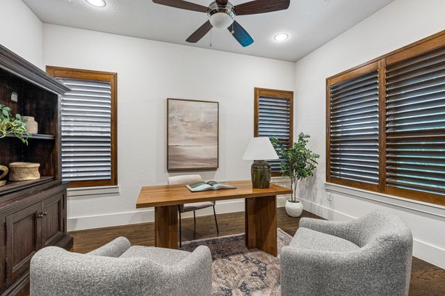 6214 Belmont Avenue, Dallas, TX 75214