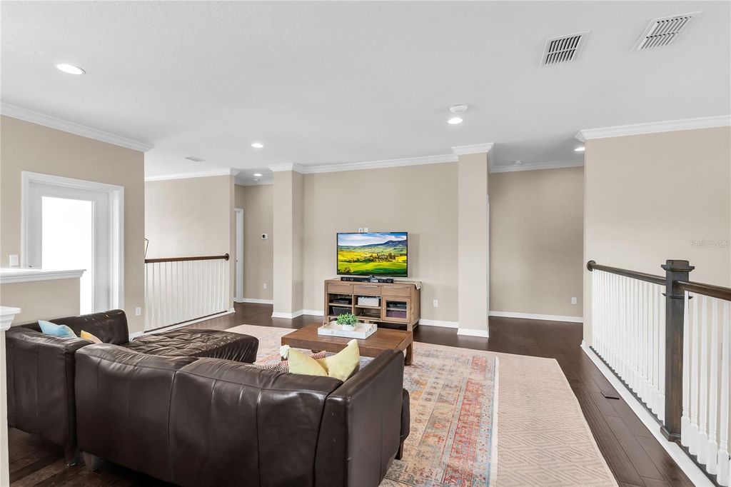 Image 56 of property listing at 12521 FARADAY LANE, Orlando, FL 32827