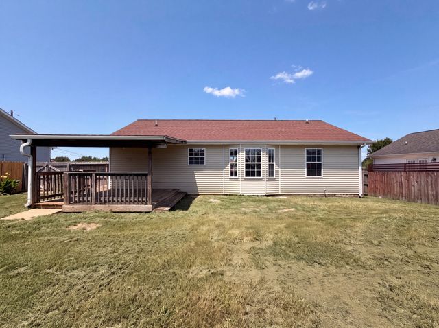 1046 Mile High Dr, Clarksville, TN 37042