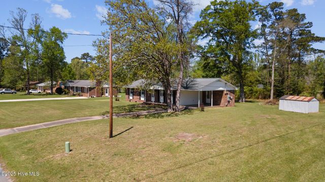 21 Edith Drive, Jacksonville, NC 28540