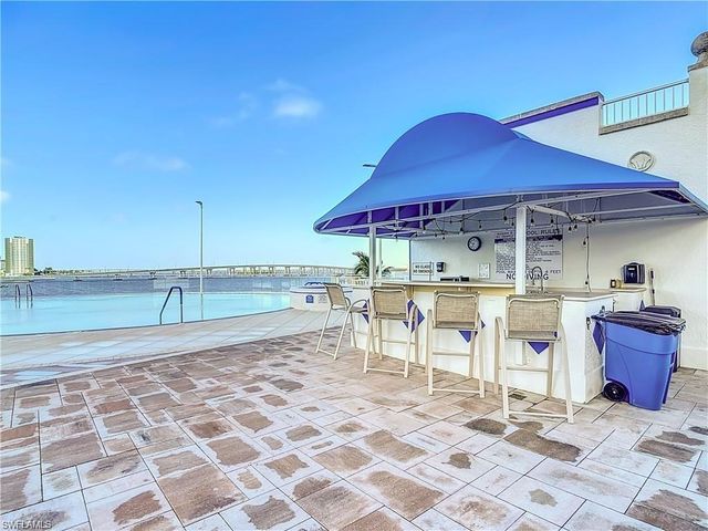 2745 1st ST # 111, Fort Myers, FL 33916