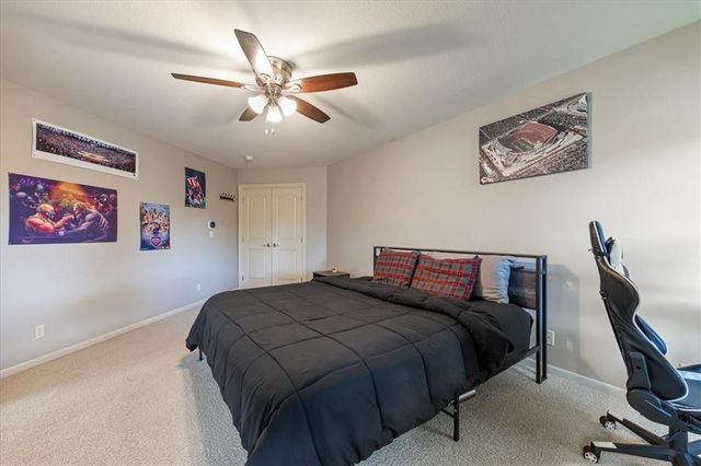 9920 Skyview Lane, Lenexa, KS 66220