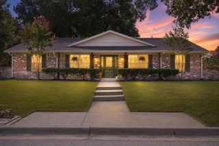 1112 Woodmount Court, Denton, TX 76209