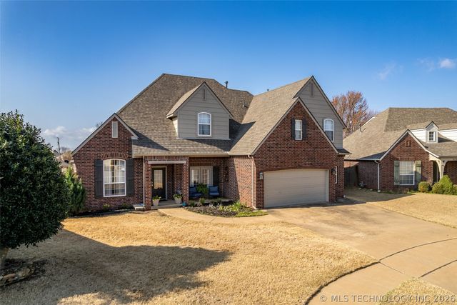 911 W Indianapolis Place, Broken Arrow, OK 74012