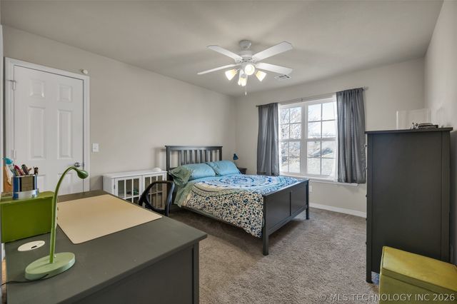 911 W Indianapolis Place, Broken Arrow, OK 74012