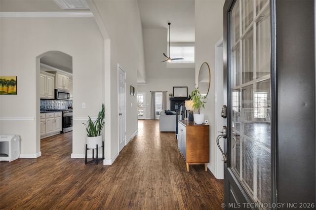 911 W Indianapolis Place, Broken Arrow, OK 74012