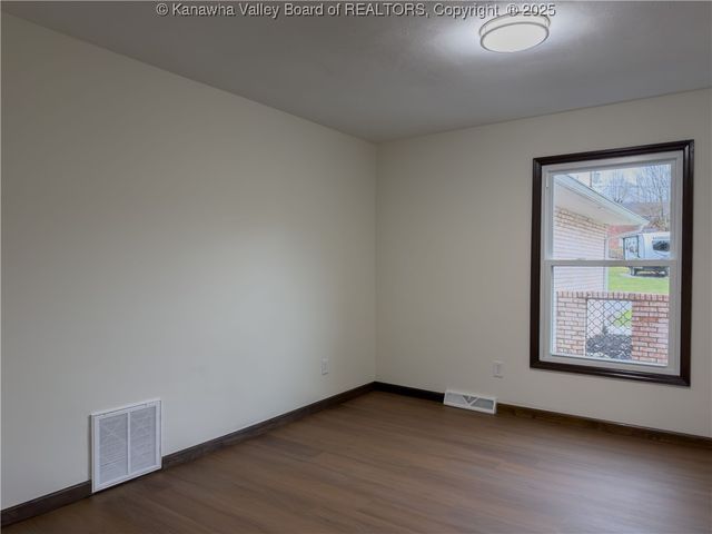 128 Ruthlawn Drive, South Charleston, WV 25309