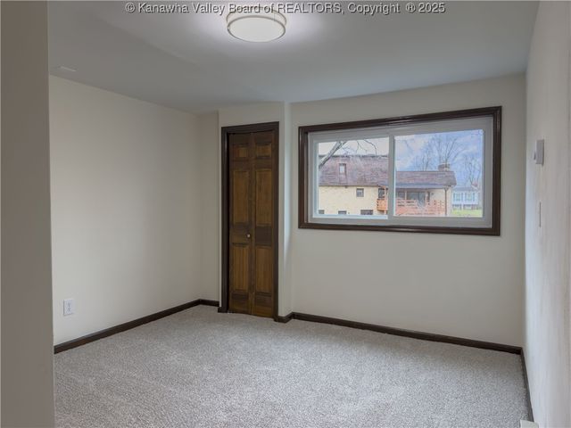 128 Ruthlawn Drive, South Charleston, WV 25309