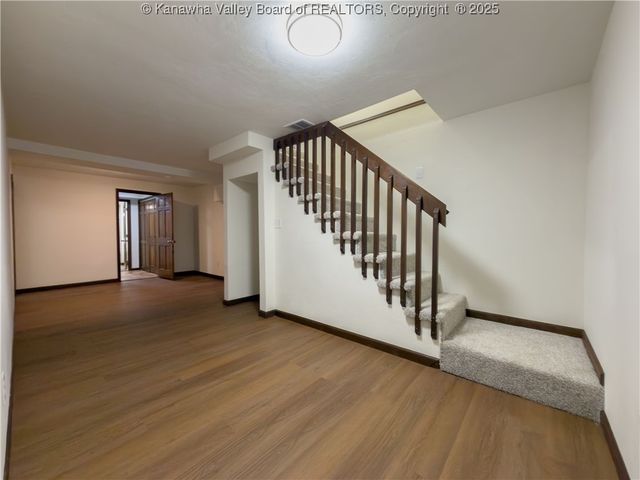 128 Ruthlawn Drive, South Charleston, WV 25309