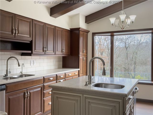 128 Ruthlawn Drive, South Charleston, WV 25309