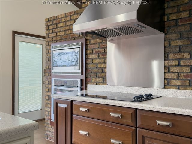 128 Ruthlawn Drive, South Charleston, WV 25309