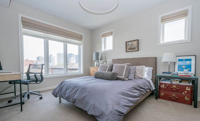 5858 N Broadway Avenue 602, Chicago, IL 60660