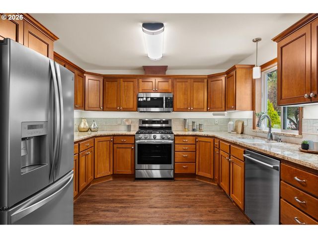 18980 Sw MADELINE St, Beaverton, OR 97078