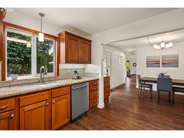 18980 Sw MADELINE St, Beaverton, OR 97078