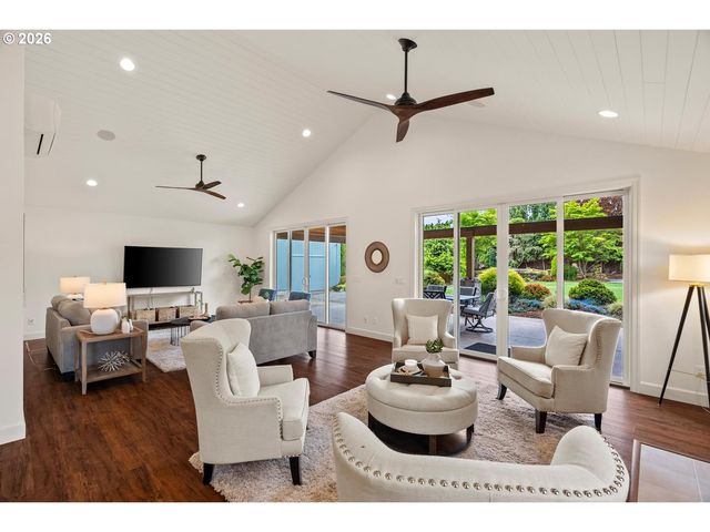 18980 Sw MADELINE St, Beaverton, OR 97078