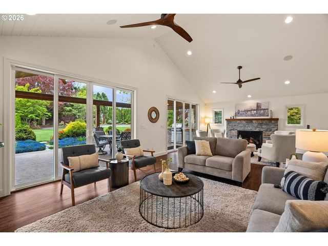 18980 Sw MADELINE St, Beaverton, OR 97078