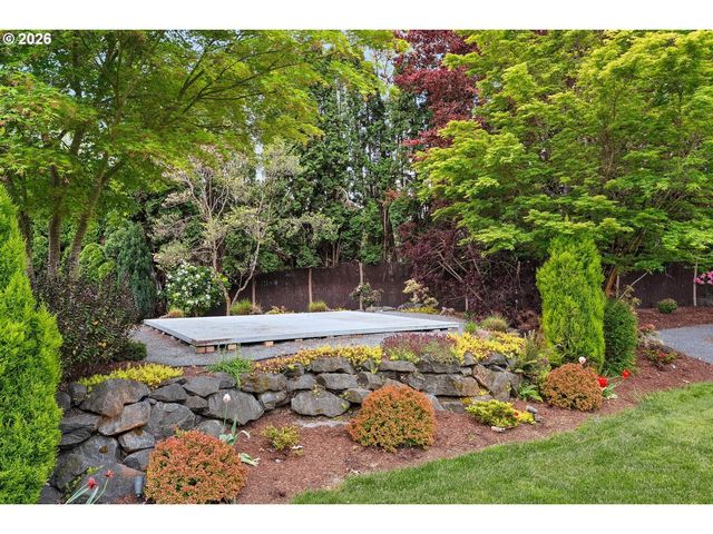 18980 Sw MADELINE St, Beaverton, OR 97078