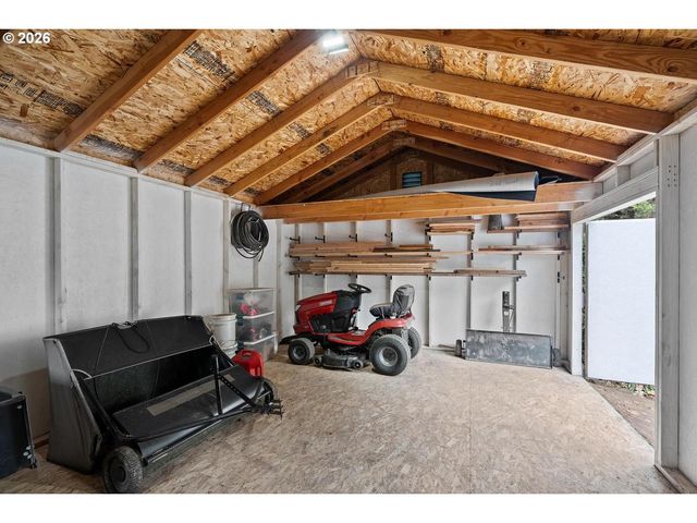 18980 Sw MADELINE St, Beaverton, OR 97078