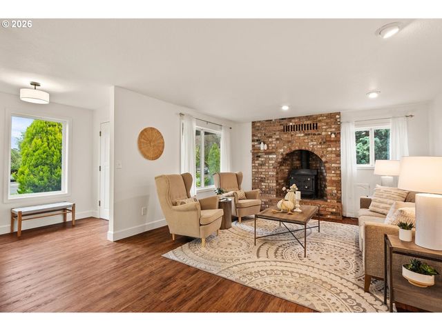 18980 Sw MADELINE St, Beaverton, OR 97078