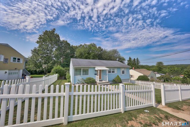 81 Alberta Street, Waterbury, CT 06708