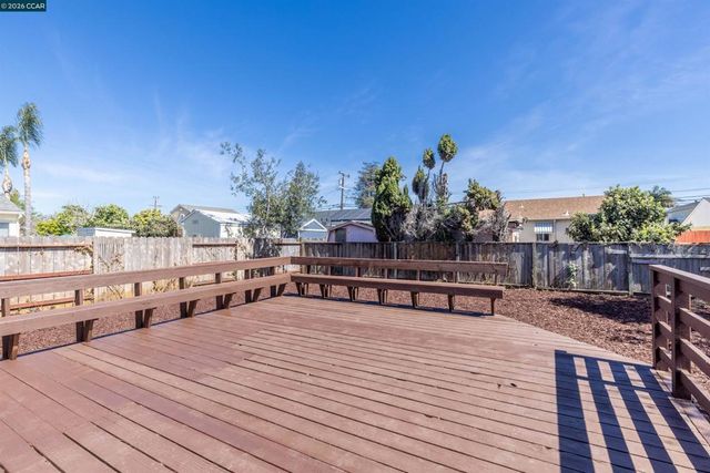 15090 Edgemoor St, San Leandro, CA 94579