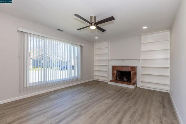 15090 Edgemoor St, San Leandro, CA 94579