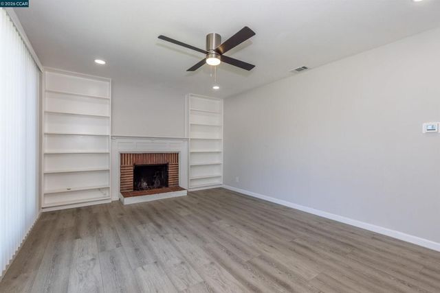 15090 Edgemoor St, San Leandro, CA 94579