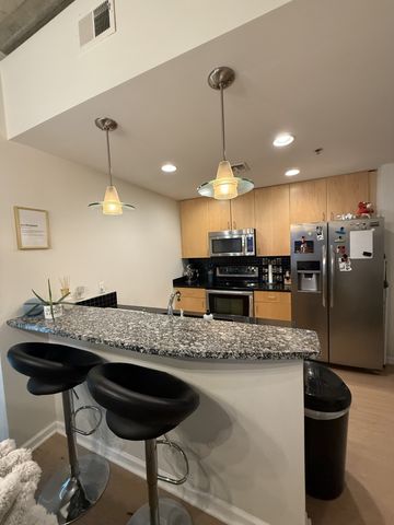 415 Church St Apt 1007, Nashville, TN 37219