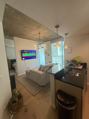 415 Church St Apt 1007, Nashville, TN 37219