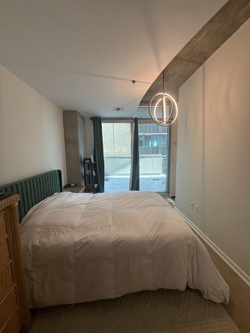 415 Church St Apt 1007, Nashville, TN 37219