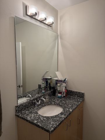 415 Church St Apt 1007, Nashville, TN 37219