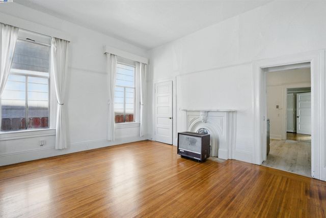 3014 Encinal Ave, Alameda, CA 94501