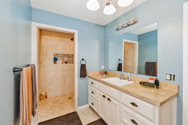 383 Briar Creek Lane, Bowie, TX 76230
